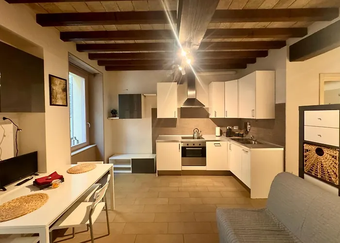 Niki O. Apartments
