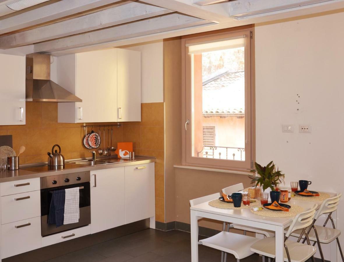Niki O. Apartamento Parma