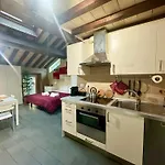 Niki O. Apartments